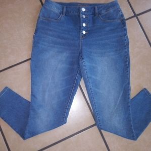 Maurices jeans size L REG